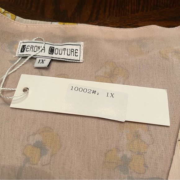 NWT Verona Couture Beige Blouse with Yellow Floral Print | Size 1X - Picture 10 of 14
